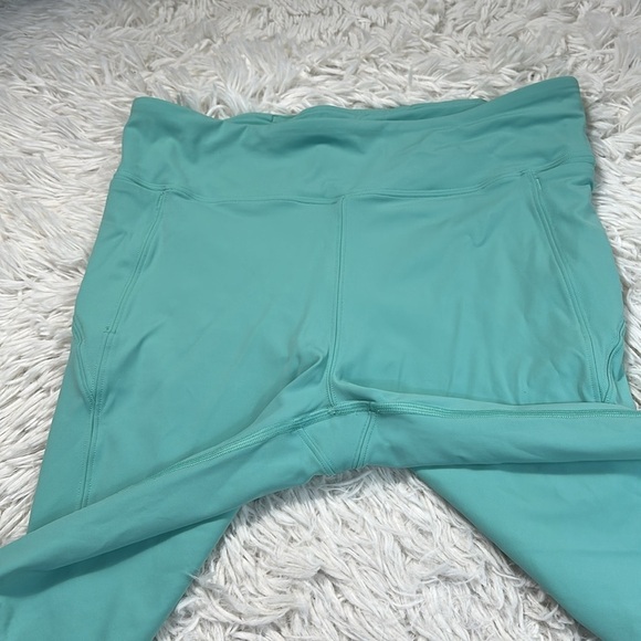 Lululemon On Pace Short *10" Washed Marsh - Picture 2 of 7
